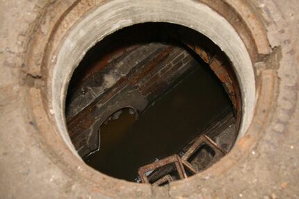 View of the entrance to the canalization system on Neuen Grünstrasse